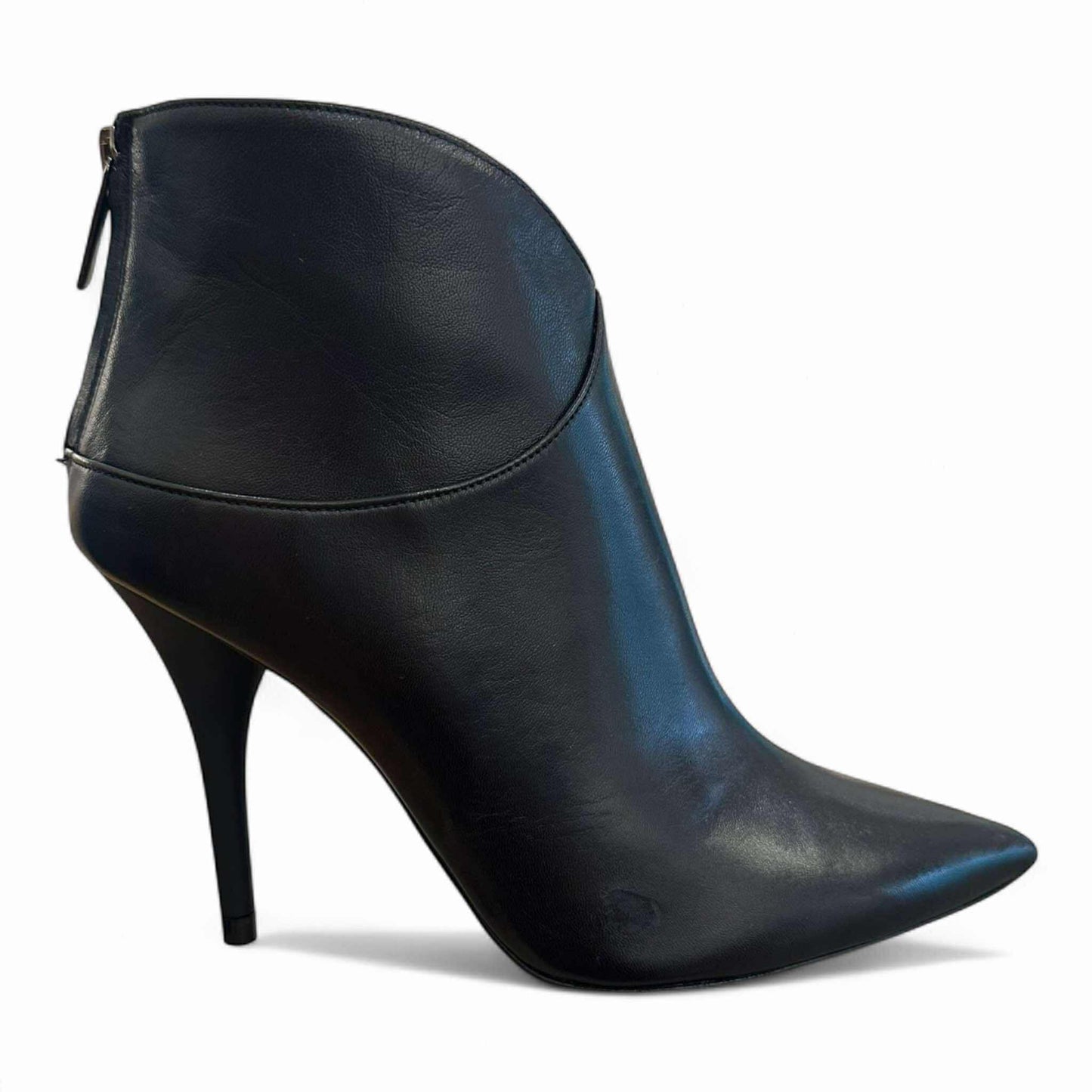 Stivaletto nero tacco alto