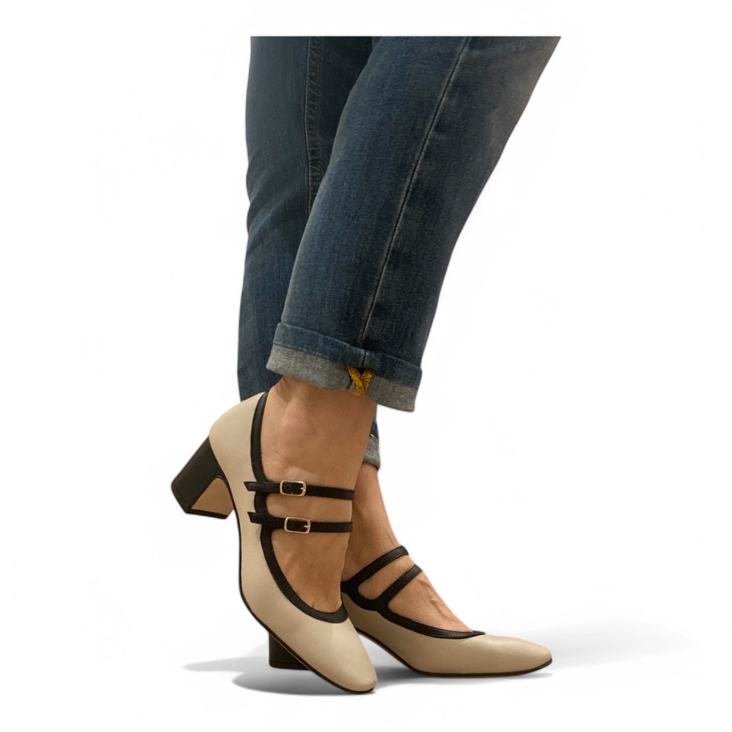 Scarpa bi-color beige e nera