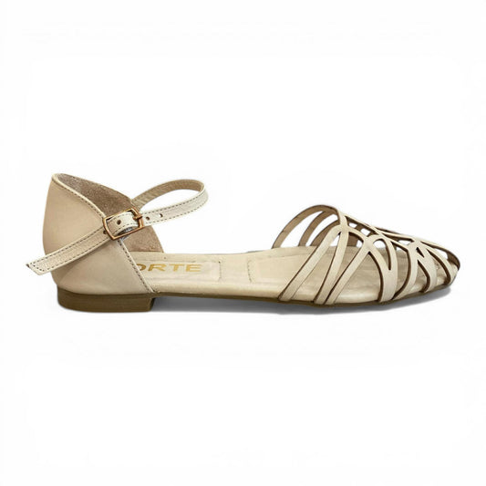 Sandalo flat con cinturini intrecciati