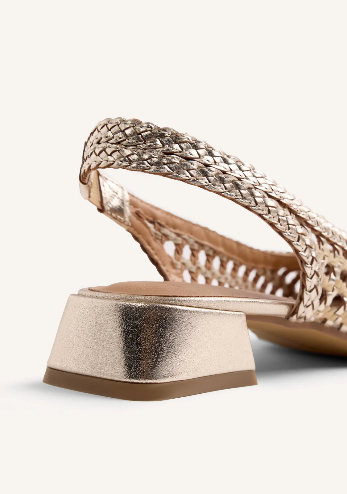 Slingback intrecciata platino – Gioseppo